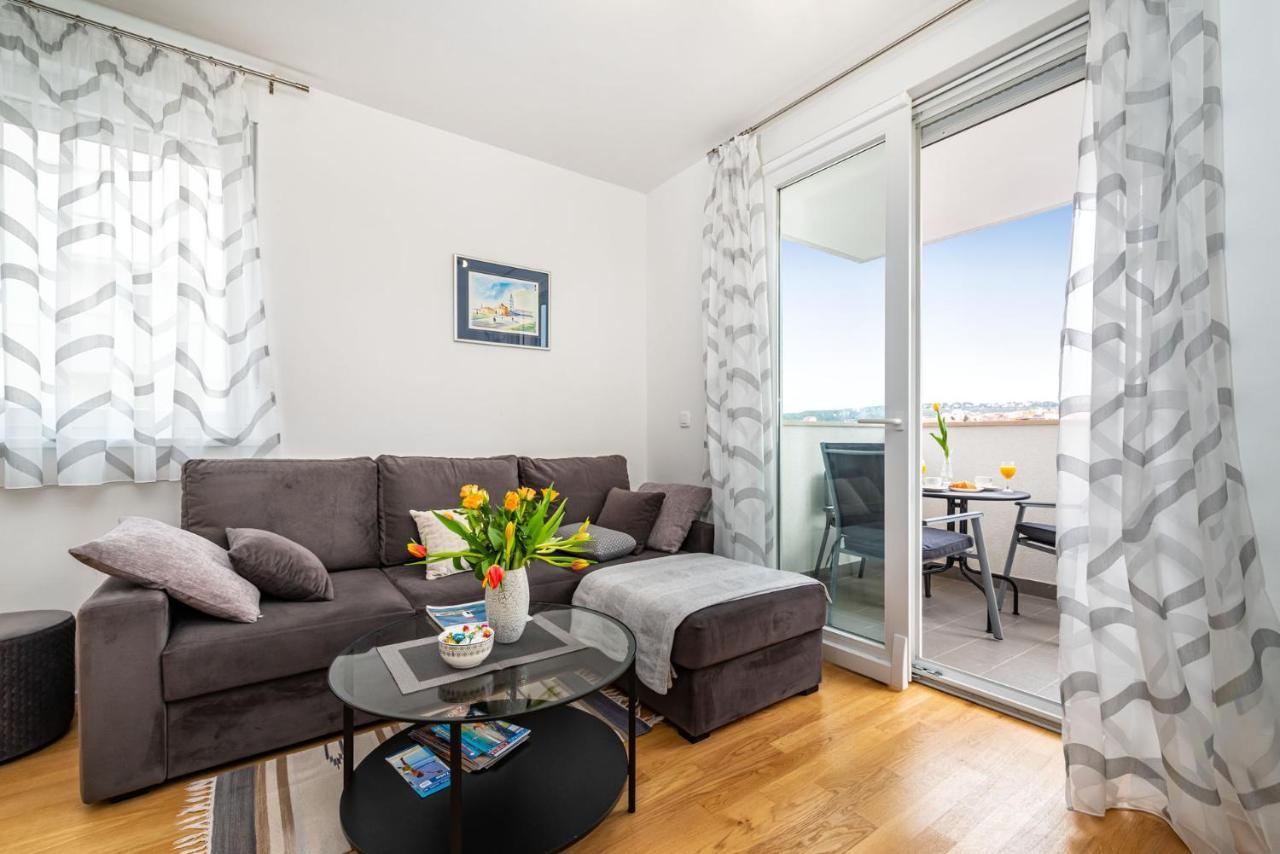 Apartamento Ap Stella, Center Of Zadar, 2Br, Parking Exterior foto